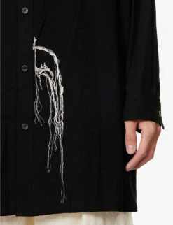 Yohji Yamamoto Frayed-embroidery Spread-collar Relaxed-fit Rayon Shirt 11 Yohji Yamamoto Frayed-embroidery Spread-collar Relaxed-fit Rayon Shirt -AllSain Clothing Shop R04131765 BLACK ALT04