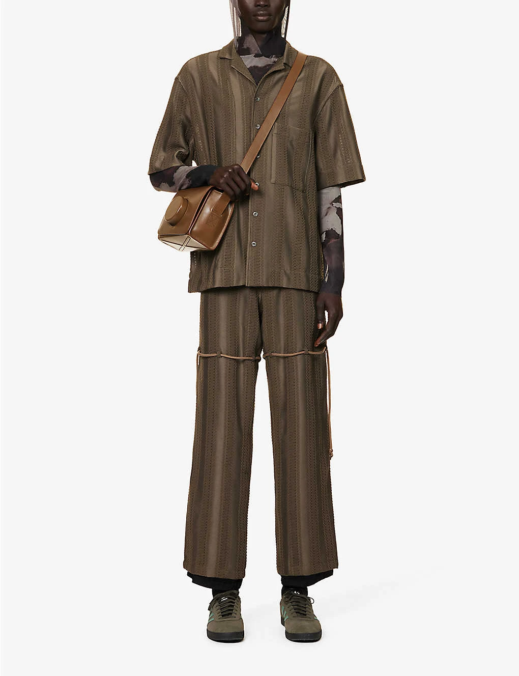 Semi-sheer Short-sleeved Boxy-fit Woven Shirt 2 Semi-sheer Short-sleeved Boxy-fit Woven Shirt - Image 2