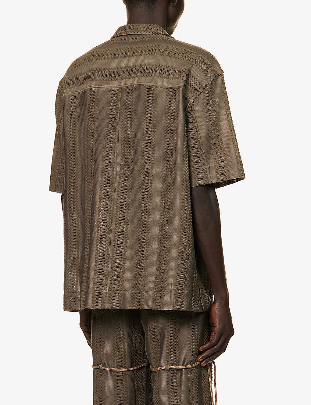 Semi-sheer Short-sleeved Boxy-fit Woven Shirt 4 Semi-sheer Short-sleeved Boxy-fit Woven Shirt - Image 4